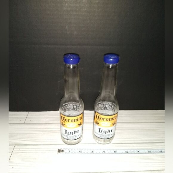 Corona Beer Salt & Pepper Shakers 1 Pair 7oz Coronita Light Bottles & Caps Decor - Picture 8 of 8